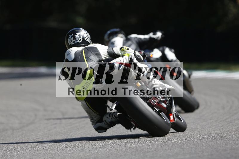 /Archiv-2025/48 25.08.2025 Cornu Master School ADR/rot-rouge/unklar